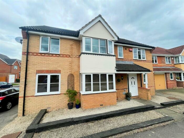 5 Bedroom Detached House To Rent In Blanchland Circle, Monkston, Milton Keynes, MK10