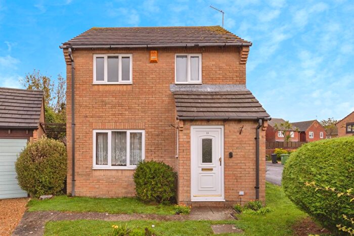 3 Bedroom Detached House For Sale In Althorpe Drive, Portsmouth, PO3