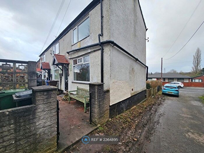 2 Bedroom End Of Terrace House To Rent In Newmarket Road, Ashton-Under-Lyne, OL7