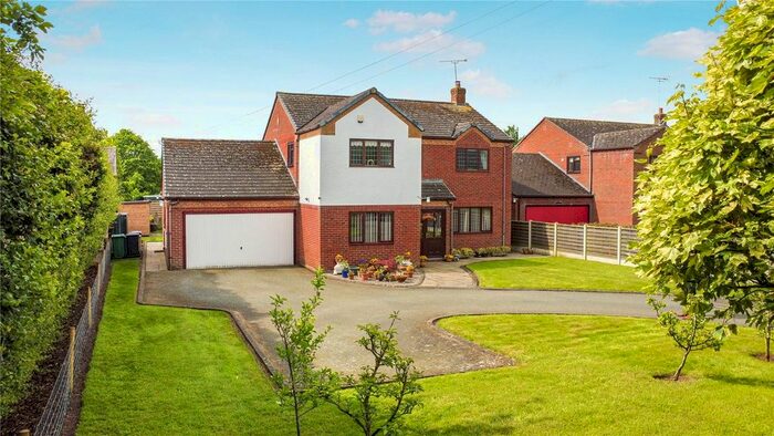 4 Bedroom Detached House For Sale In Dovaston, Kinnerley, Oswestry, Shropshire, SY10