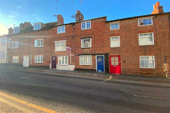 2 Bedroom Terraced House To Rent In Nelson Street, Buckingham, MK18