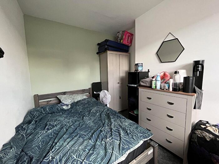 4 Bedroom House To Rent In City Road, Beeston, Nottingham, Nottinghamshire, NG9