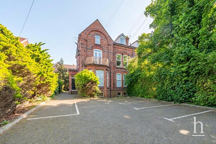 2 Bedroom Flat For Sale In Cearns Road, Oxton, Wirral, CH43