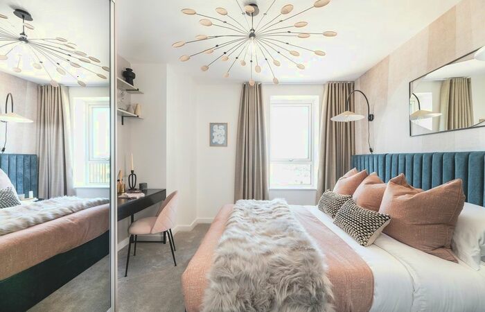 2 Bedroom Flat For Sale In "Two Bedroom Apartment" At Station, Prestwick Road, Watford, WD19