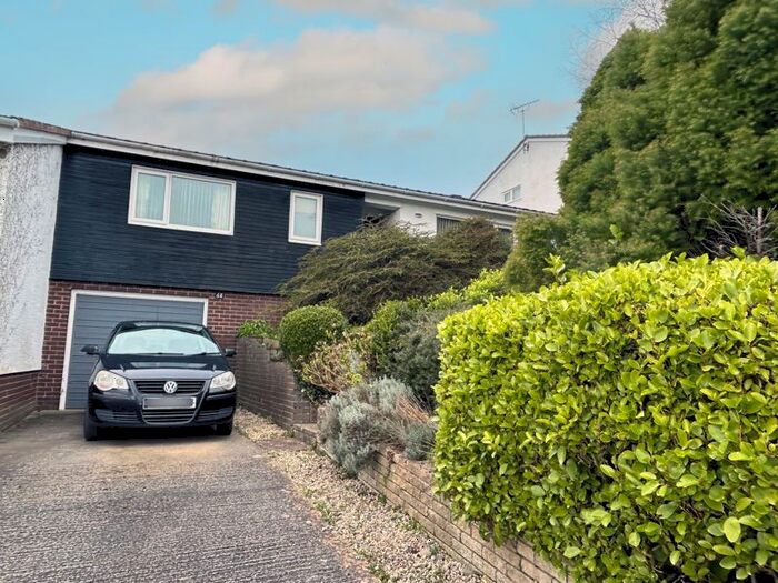 2 Bedroom Semi-Detached Bungalow For Sale In Parc Sychnant, Conwy, LL32