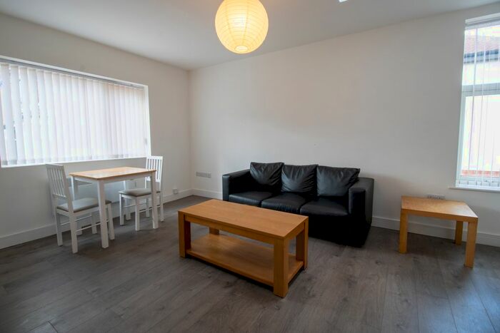 1 Bedroom Flat To Rent In Grimthorpe Terrace, Leeds, LS6