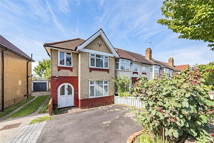 3 Bedroom End Of Terrace House For Sale In Northwood Gardens, Greenford, UB6