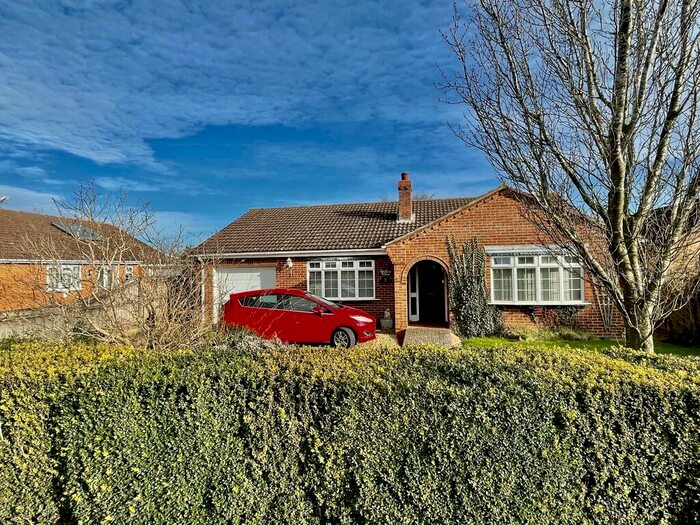 3 Bedroom Detached Bungalow For Sale In Bells Drove, Sutton St James, PE12