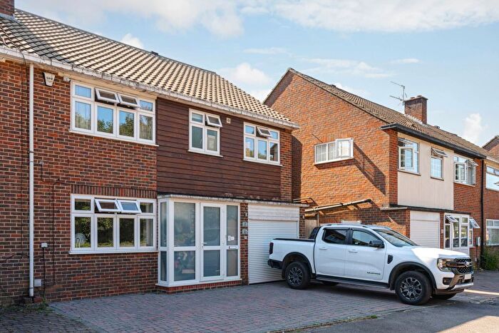 1 Bedroom Flat To Rent In Heathdene, Tadworth, KT20