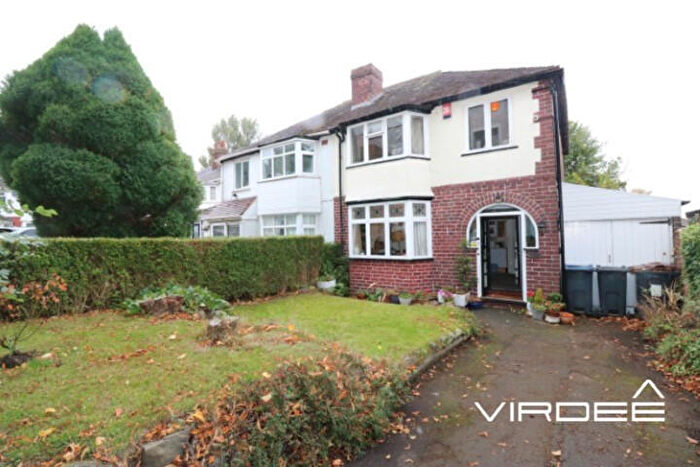 3 Bedroom Semi-Detached House For Sale In Astley Road, Handsworth, West Midlands, B21