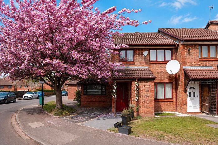 3 Bedroom End Terrace House For Sale In Holly Gardens, West Drayton, UB7