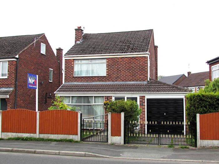 3 Bedroom Detached House For Sale In Alder Road, Failsworth, Manchester, M35