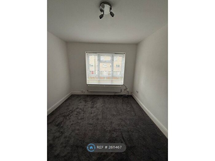 1 Bedroom Flat To Rent In Thornside Walk, Liverpool, L25