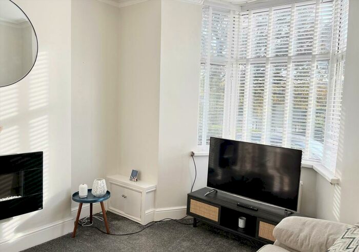 2 Bedroom House To Rent In Derby Road, Lancaster, LA1