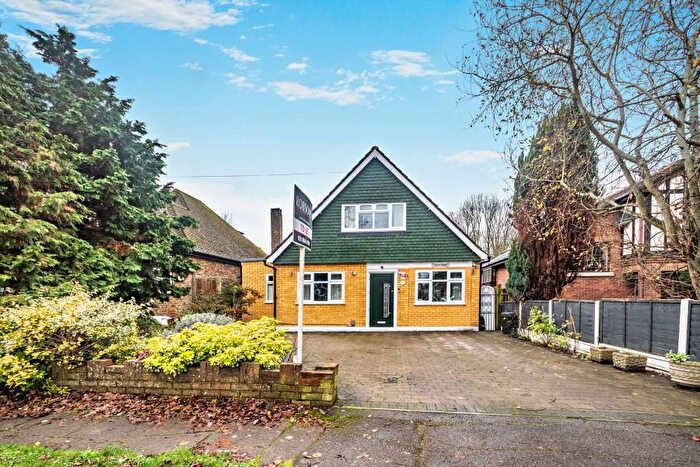 3 Bedroom Detached House To Rent In Cheney Street, Pinner, HA5