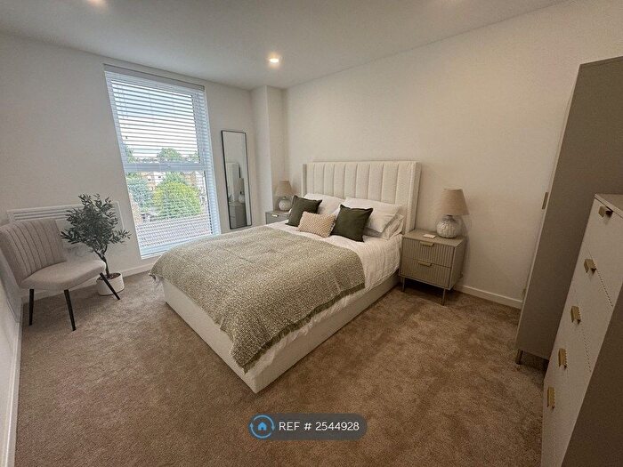 1 Bedroom Flat To Rent In Springbank Road, London, SE13