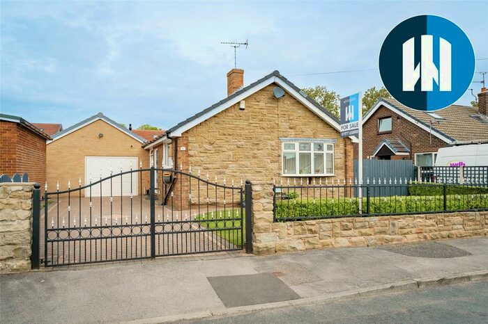 3 Bedroom Bungalow For Sale In Valley View, South Elmsall, Pontefract, West Yorkshire, WF9