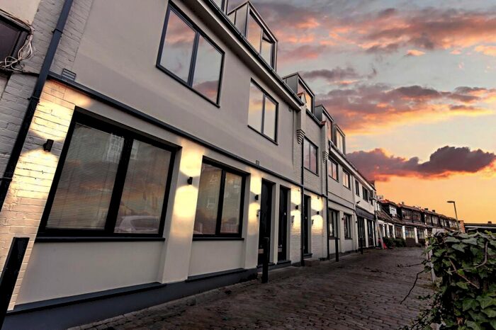 1 Bedroom Flat To Rent In Counting House, Golders Green, NW11