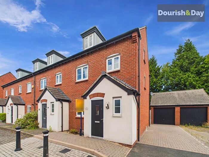 3 Bedroom End Of Terrace House For Sale In Pearl Brook Avenue, Stafford, ST16