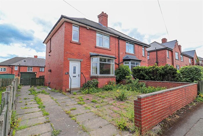 4 Bedroom Semi-detached House For Sale In Castle Crescent, Dewsbury, WF12