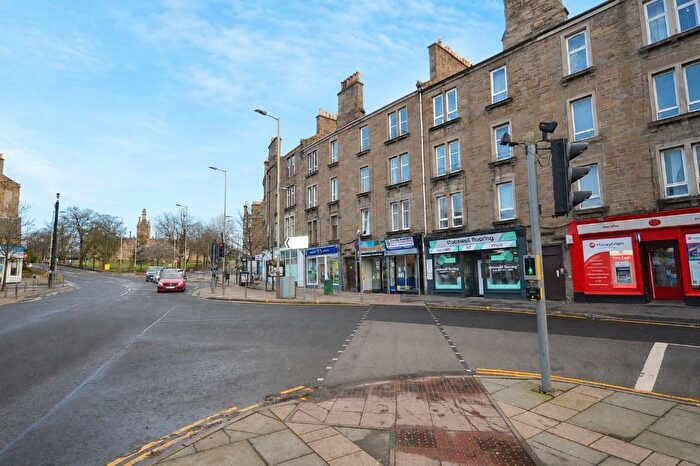 2 Bedroom Flat To Rent In Albert Street, Stobswell, Dundee, DD4