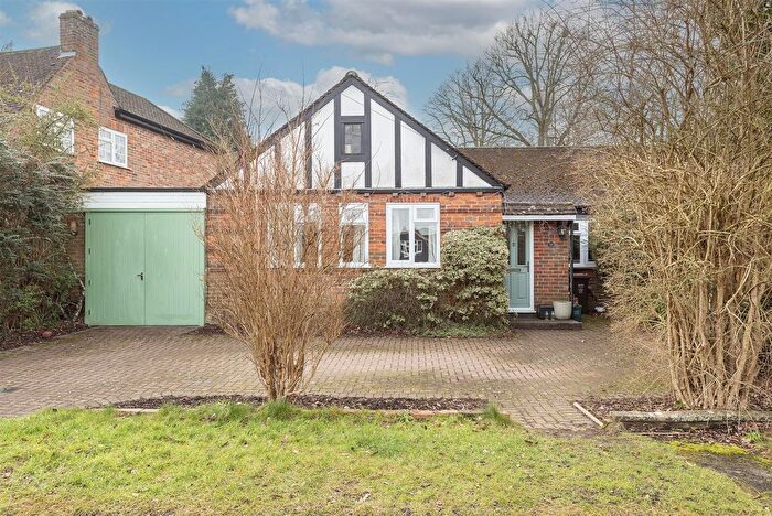 3 Bedroom Semi Detached Bungalow For Sale In Park Rise, Harpenden, AL5