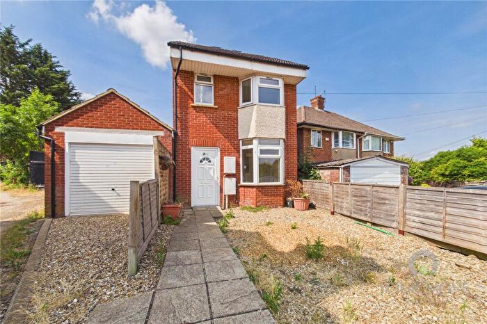 3 Bedroom Detached House To Rent In Kingsley Road, Northampton, NN2