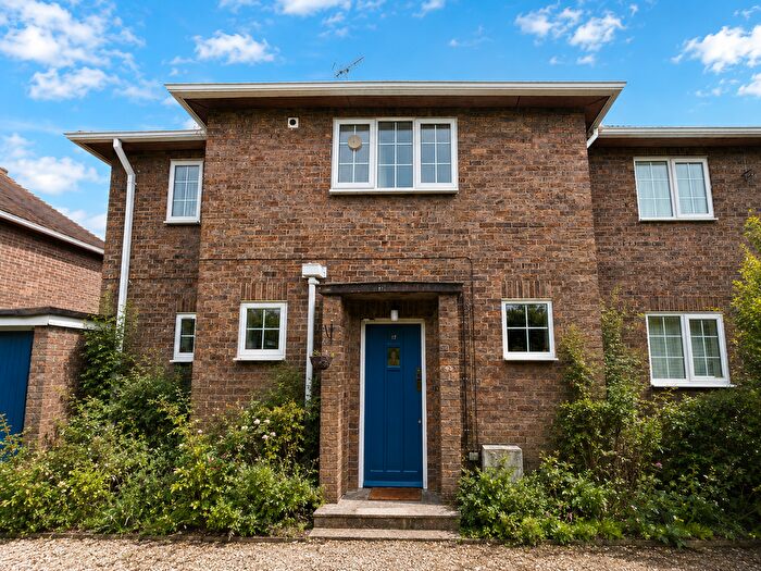 4 Bedroom Detached House To Rent In Howes Place, Cambridge, CB3