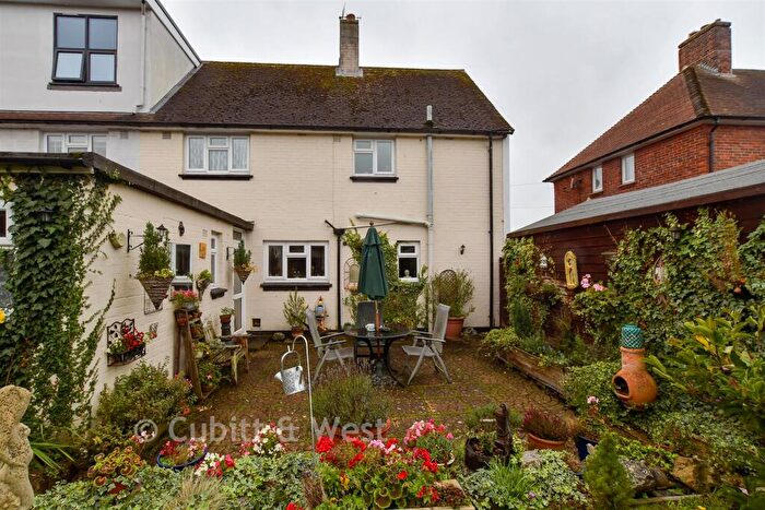 3 Bedroom Semi-Detached House For Sale In Stane Street Close, Codmore Hill, Pulborough, West Sussex, RH20