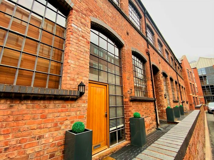3 Bedroom Town House To Rent In The Mint, Mint Drive, Jewellery Quarter, B18