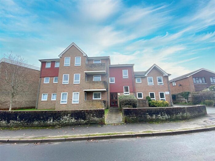 2 Bedroom Flat To Rent In Collington Lane East, Bexhill On Sea, TN39