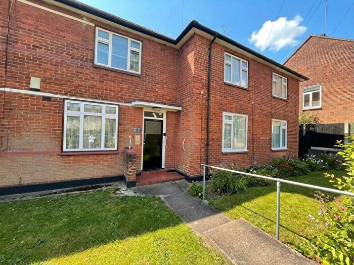 1 Bedroom Flat To Rent In Kingsbridge Road, Harold Hill, RM3