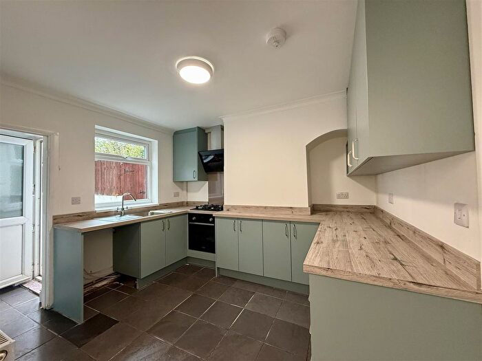 2 Bedroom Property To Rent In Butterley Hill, Ripley, DE5