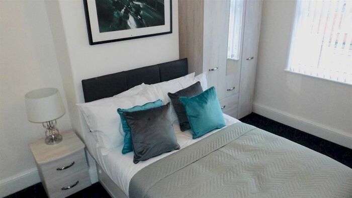 3 Bedroom Terraced House To Rent In Victoria Street, Stoke-On-Trent, ST4