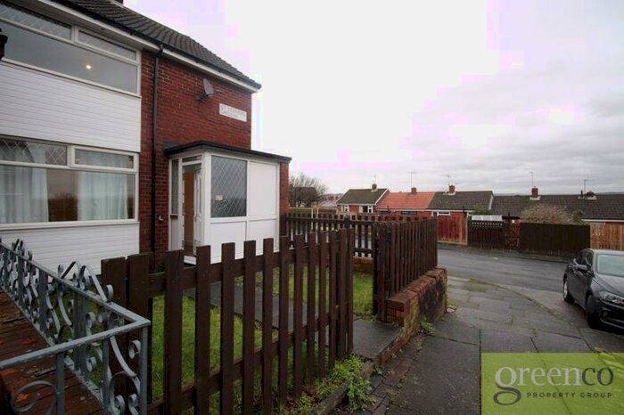 2 Bedroom End Of Terrace House To Rent In St. Stephens Gardens, Manchester, M24