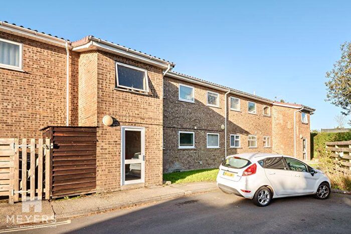 2 Bedroom Flat For Sale In Wareham Town Centre, BH20
