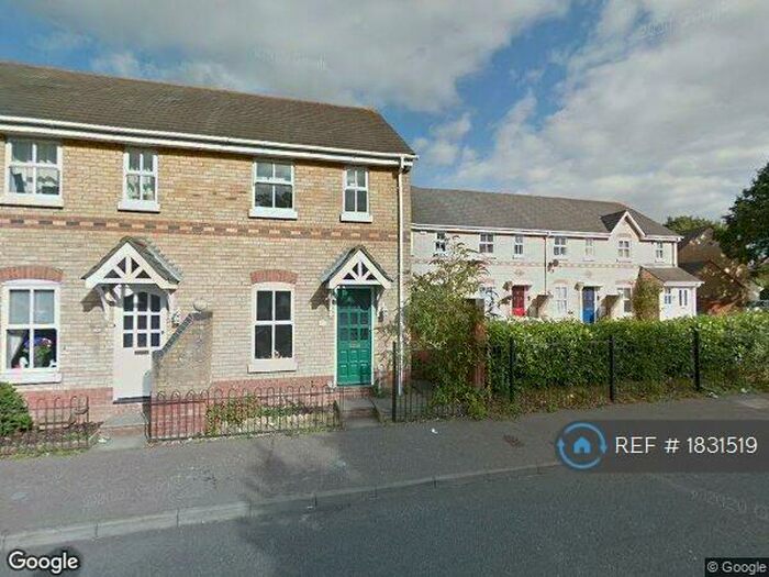 2 Bedroom End Of Terrace House To Rent In Derwent Road, Colchester, CO4