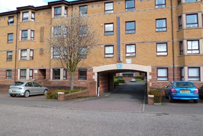 2 Bedroom Flat To Rent In , Kent Road, G3