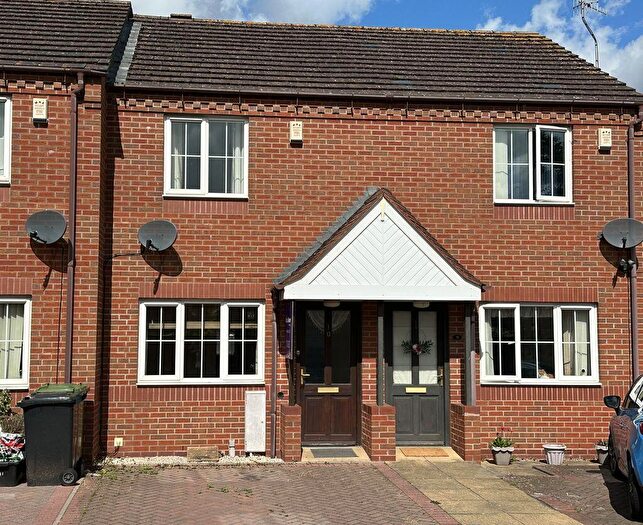 2 Bedroom Terraced House To Rent In Overman Close, Stourbridge, DY9