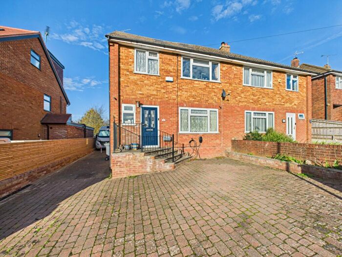 4 Bedroom Semi Detached House For Sale In Brackley Road, Hazlemere, HP15