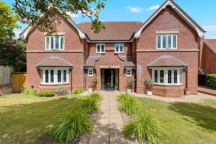 4 Bedroom Detached House For Sale In Wychwood Park Golf Estate, Chorlton, CW2