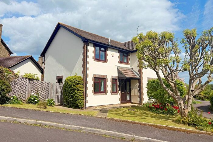 4 Bedroom Detached House For Sale In Burton Bradstock, DT6