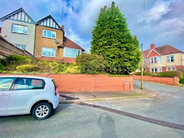 3 Bedroom Semi-Detached House To Rent In Tyllwyd Road, Newport, Newport., NP20