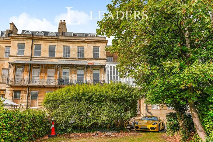 2 Bedroom Flat To Rent In Lansdown Place, Cheltenham, GL50