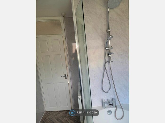 4 Bedroom Terraced House To Rent In Ketley Croft, Birmingham, B12