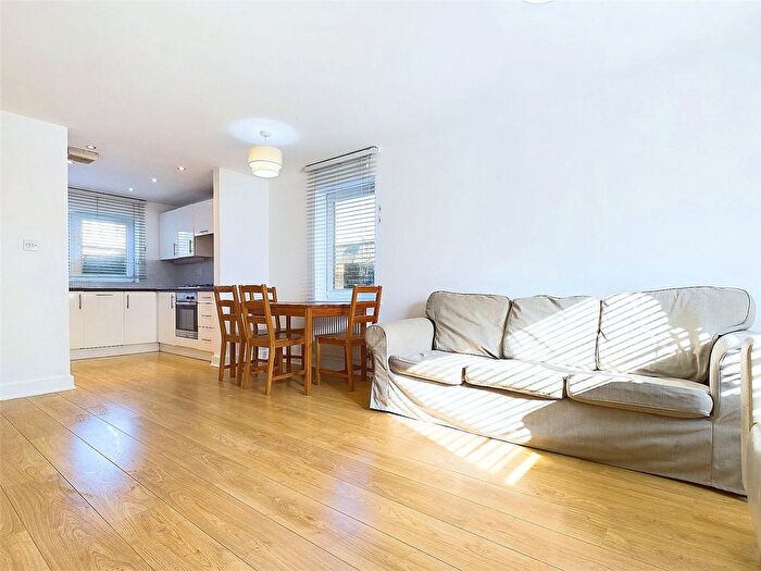 1 Bedroom Flat To Rent In Bedfont Lane, Feltham, TW14