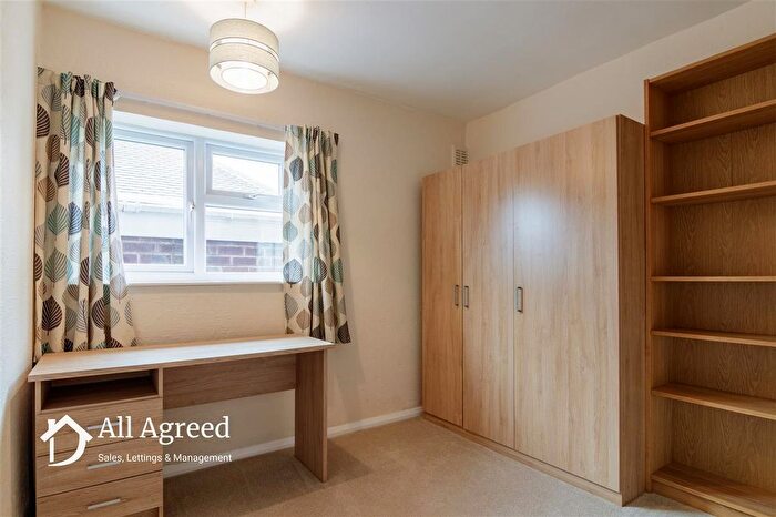 3 Bedroom Bungalow For Sale In Peak Avenue, Riddings, DE55