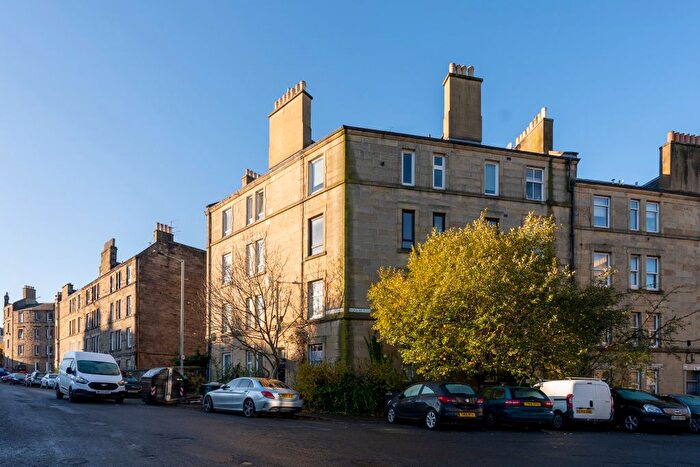 1 Bedroom Flat To Rent In Wardlaw Terrace, Gorgie, Edinburgh, EH11