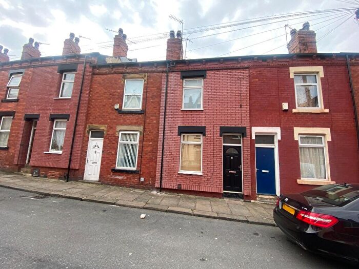 4 Bedroom Terraced House To Rent In Nowell Place, Leeds, LS9