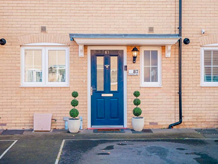 2 Bedroom Terraced House For Sale In Andrewes Way, Rayleigh, SS6